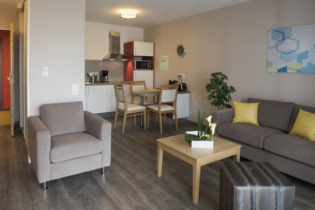 Domitys Le Palmier Du Roi Aparthotel Pau Kamer foto