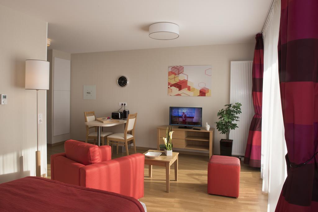 Domitys Le Palmier Du Roi Aparthotel Pau Kamer foto